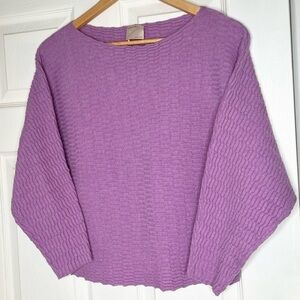 Chic Lavender Women's Crew Neck Sweater